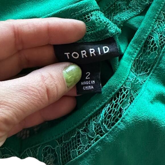 Torrid Tank Top Womens 2X Green Embellished Neckline Irish Breathable Spring - Picture 4 of 5